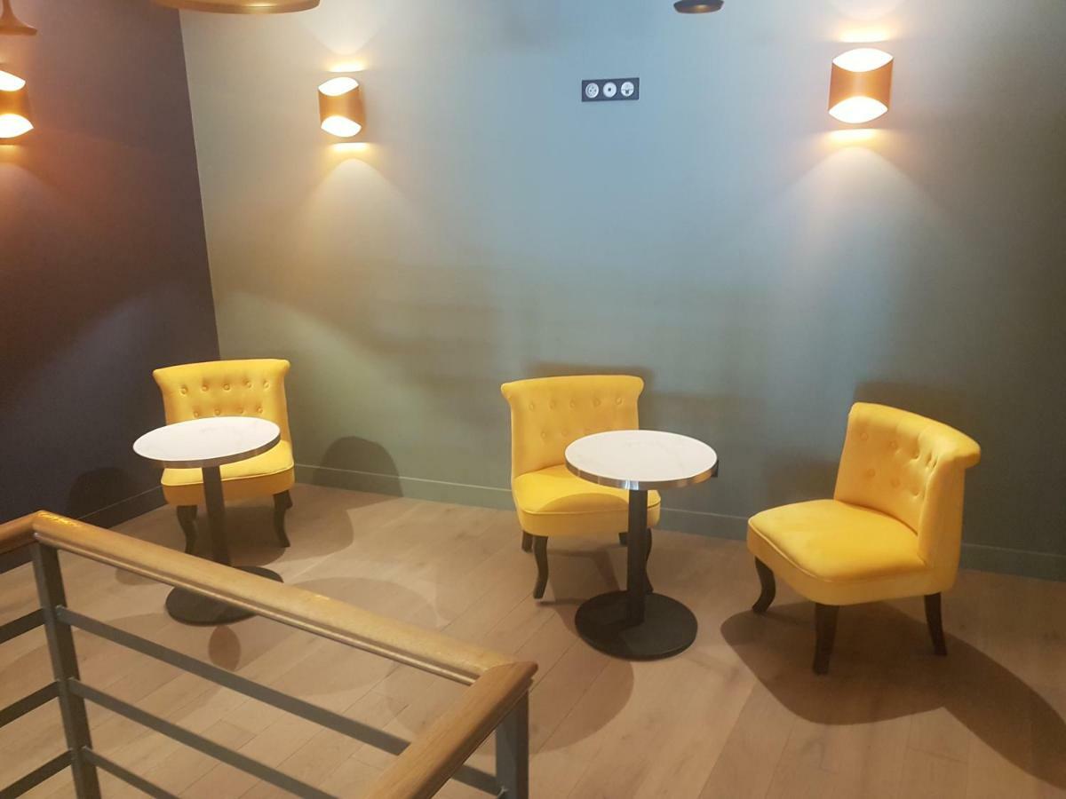 Panam Hotel Paris Gambetta- Place Gambetta-Mairie Du 20 Emme Exterior photo