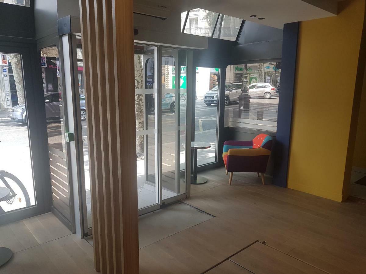 Panam Hotel Paris Gambetta- Place Gambetta-Mairie Du 20 Emme Exterior photo